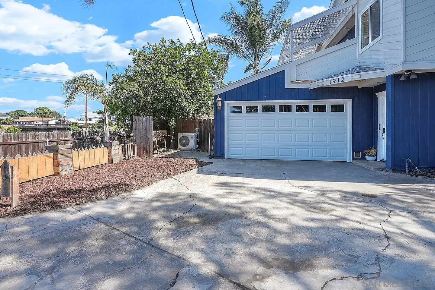 1912 Shirley Ln