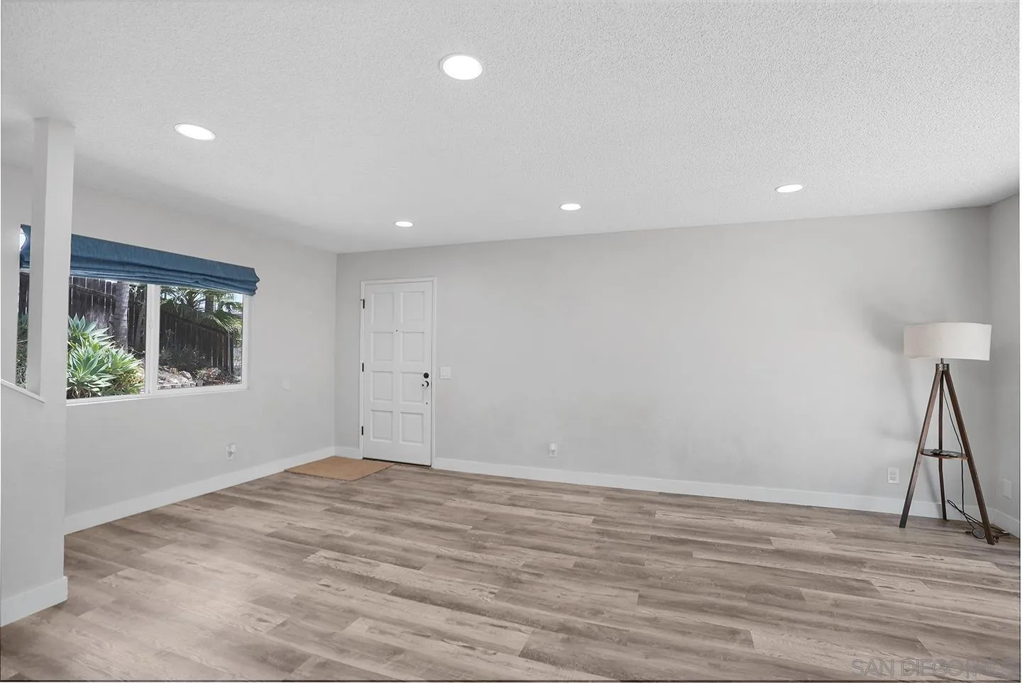 1912 Shirley Ln