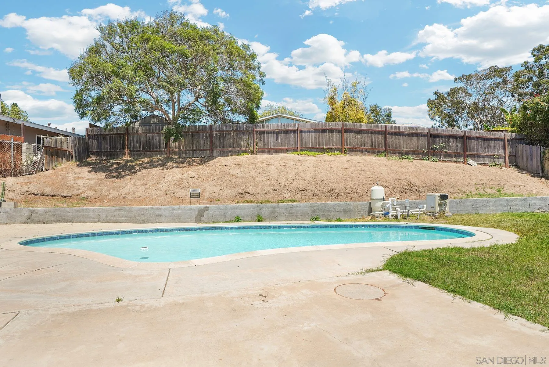 74 Vallecitos Way