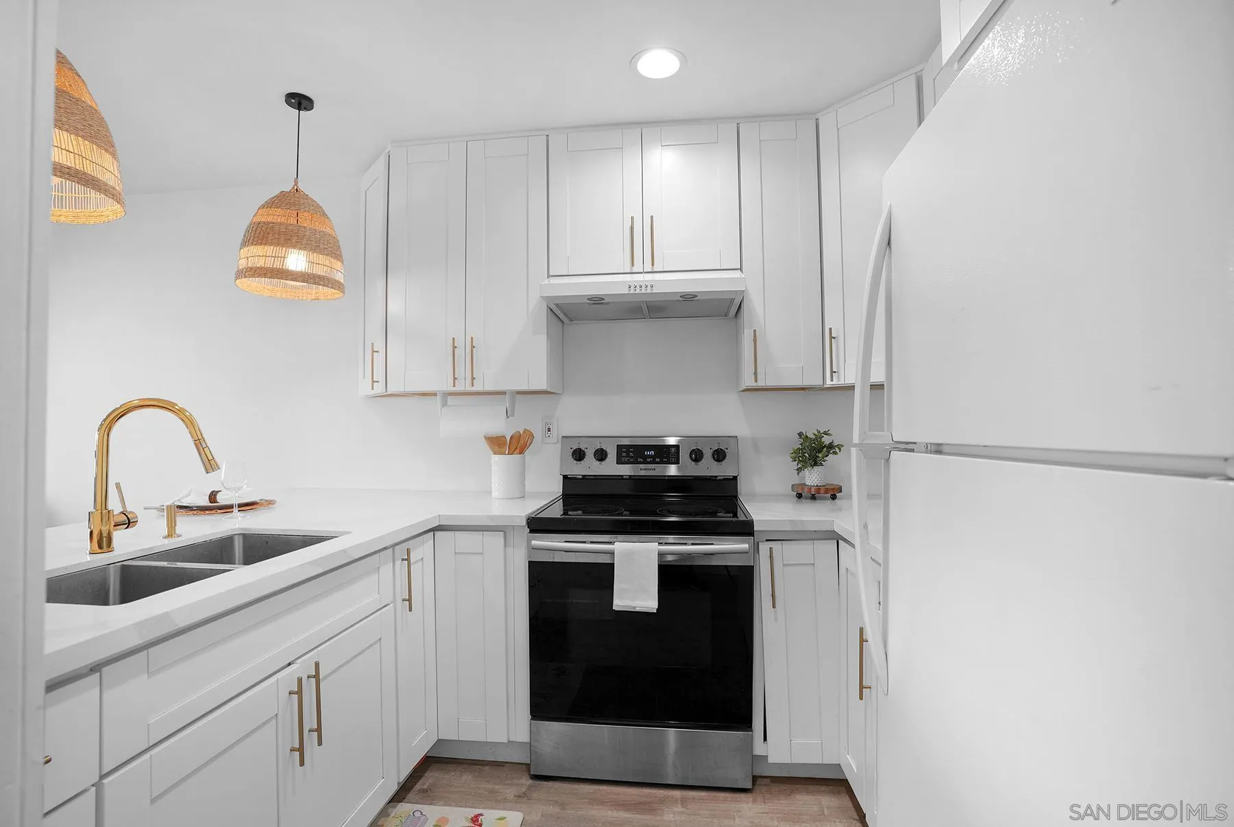 6930 Hyde Park Dr Unit 218