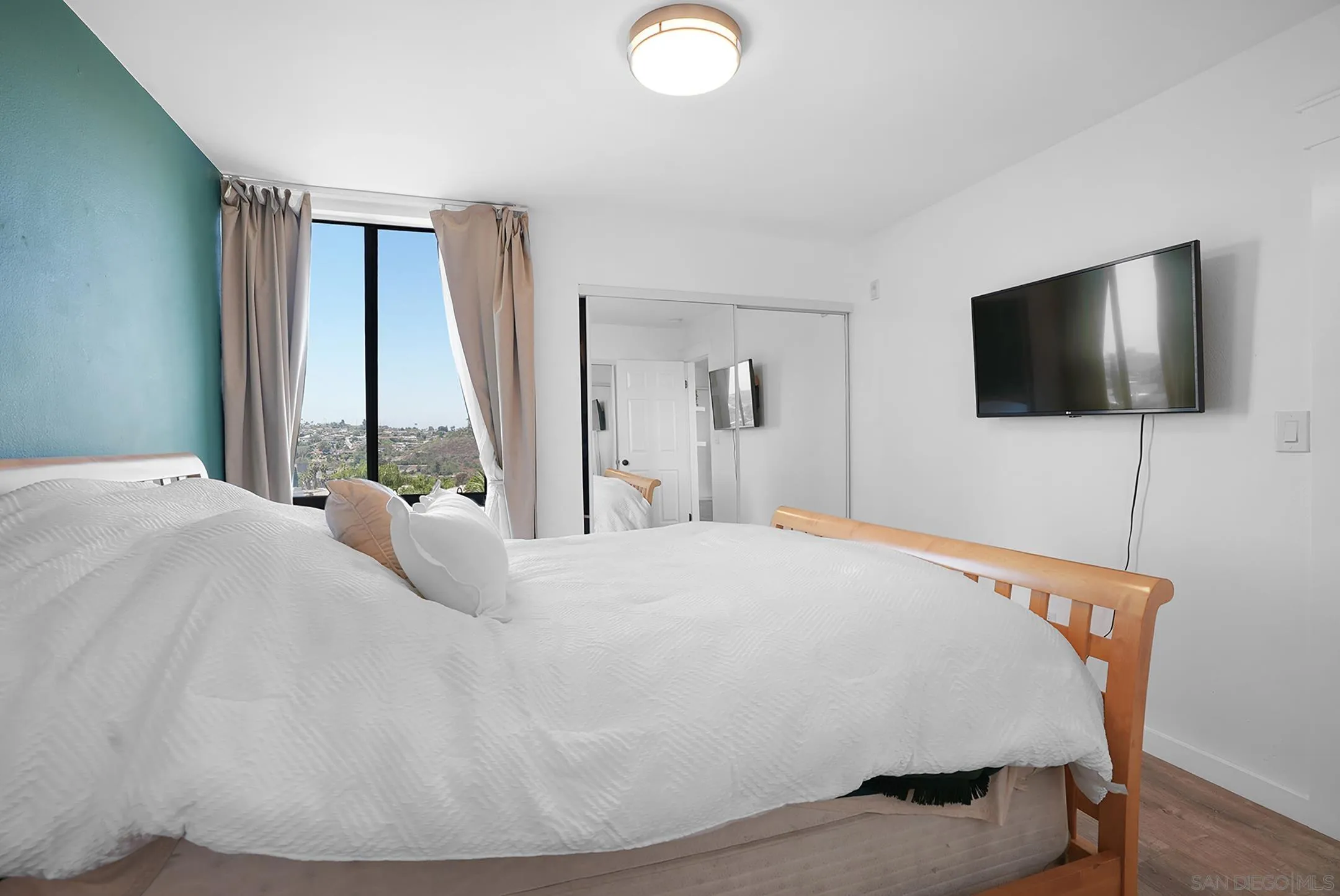6930 Hyde Park Dr Unit 218