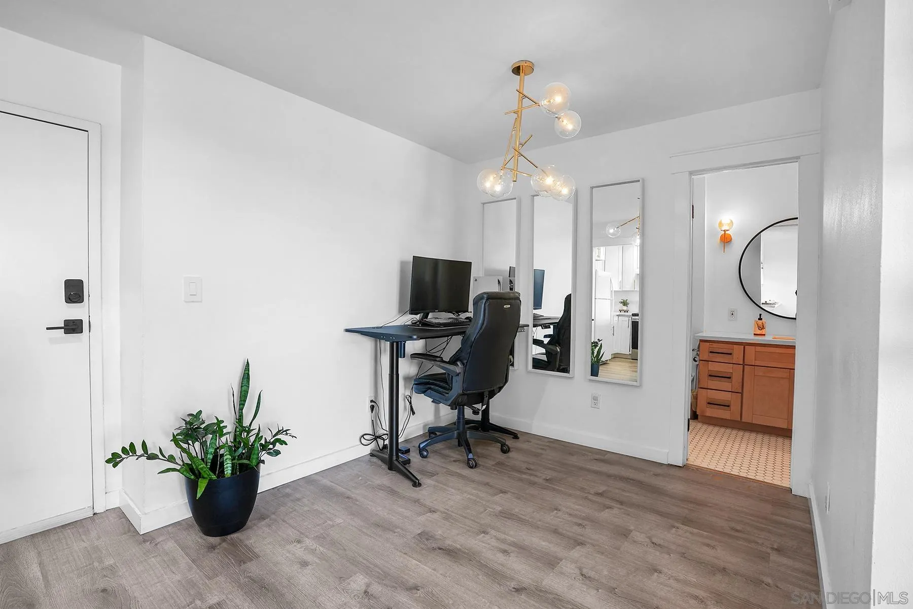 6930 Hyde Park Dr Unit 218