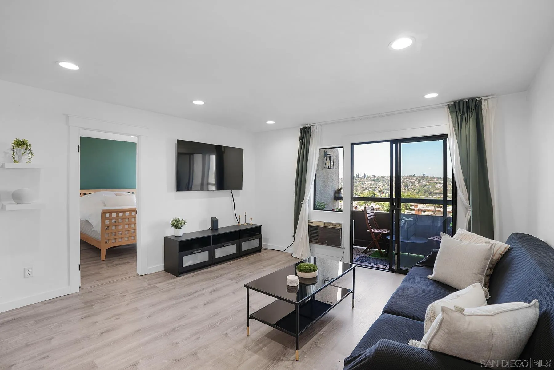 6930 Hyde Park Dr Unit 218