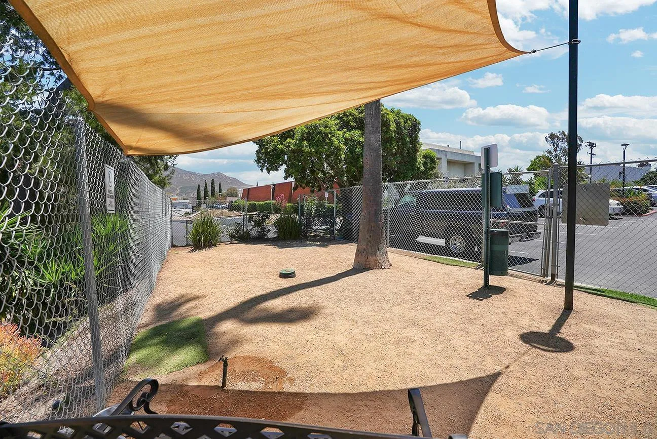 6930 Hyde Park Dr Unit 218
