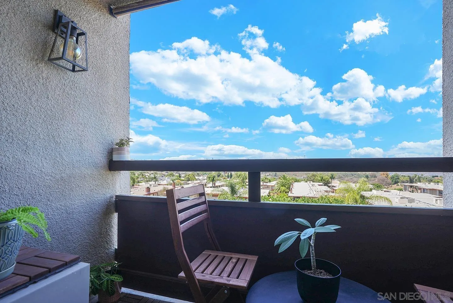 6930 Hyde Park Dr Unit 218