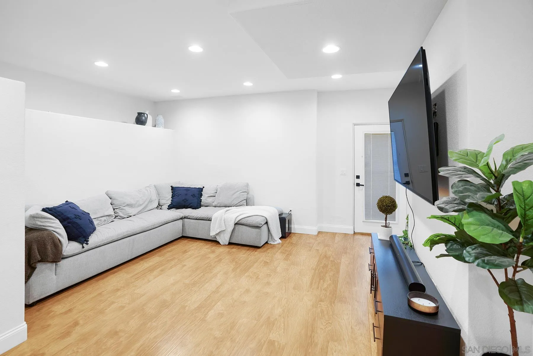 2054 Skyview