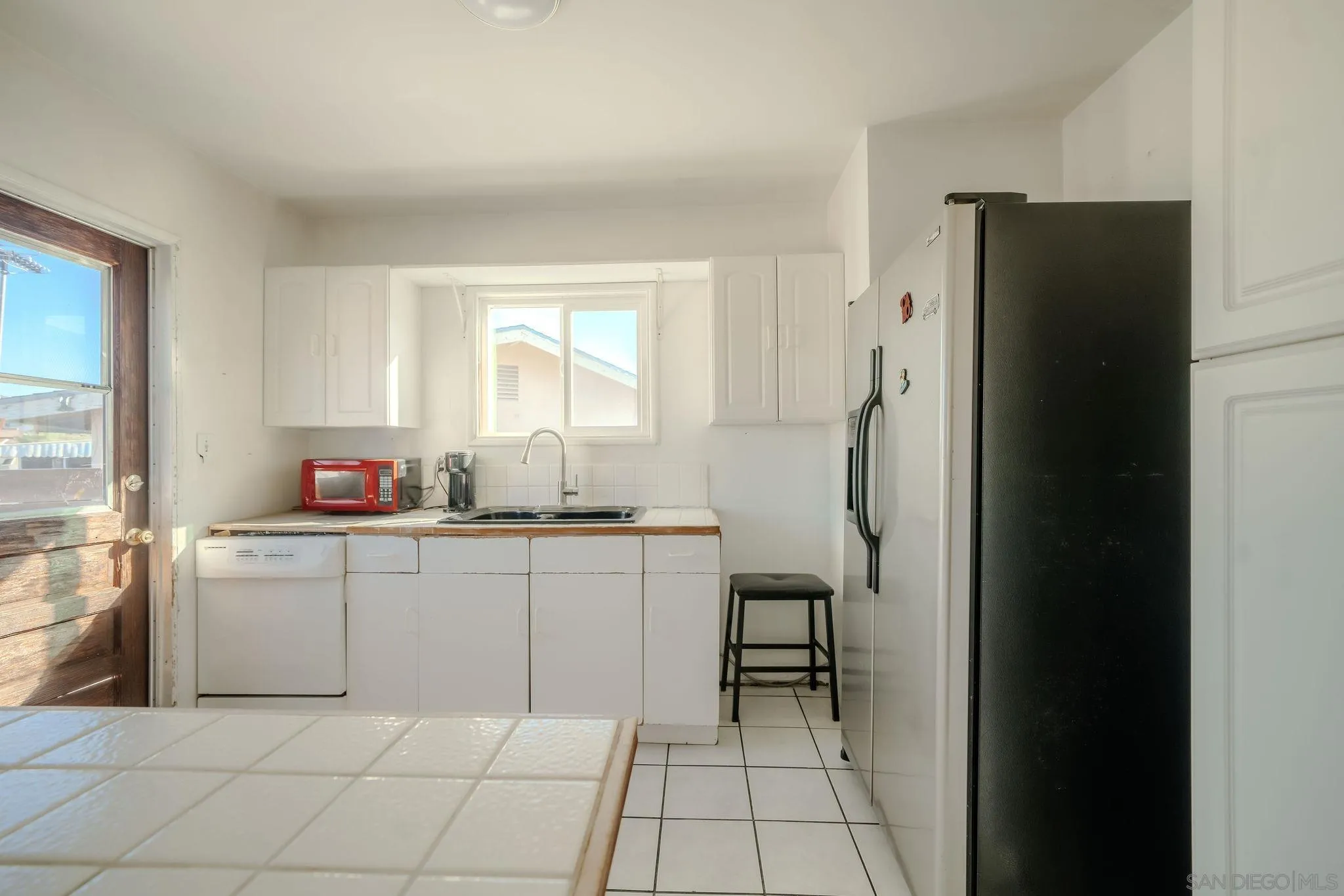 2361 Calle Tortuosa