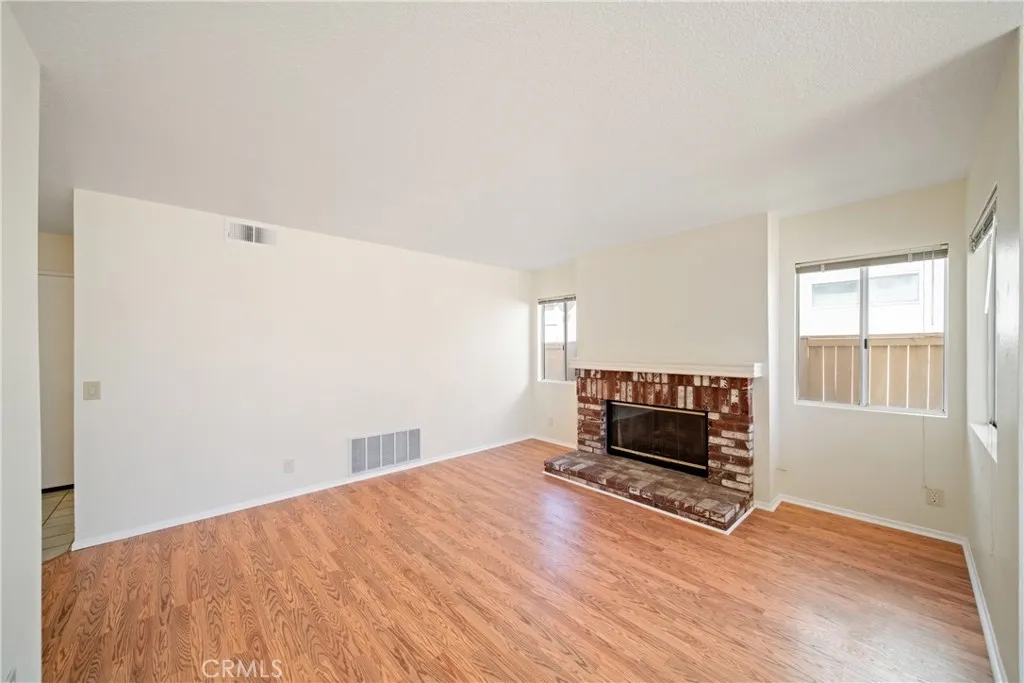 30317 Calle Belcanto