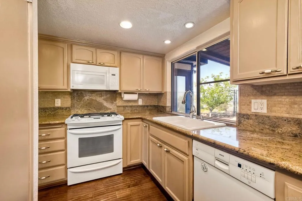 1366 Panorama Ridge Road, Oceanside