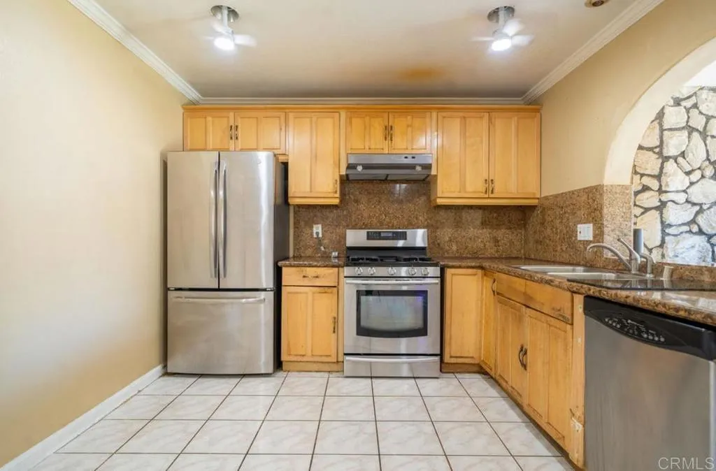 10181 Mayor Circle