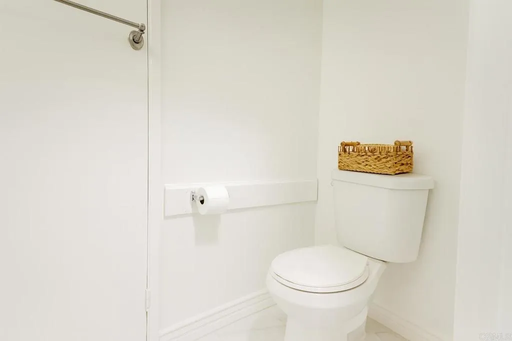 1817 E Grand Avenue Unit 56