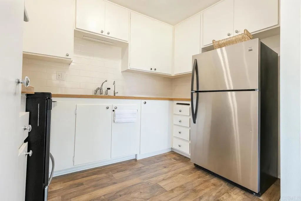 1817 E Grand Avenue Unit 56