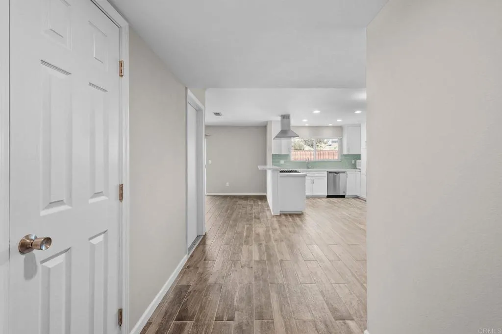 6415 Hayward Way