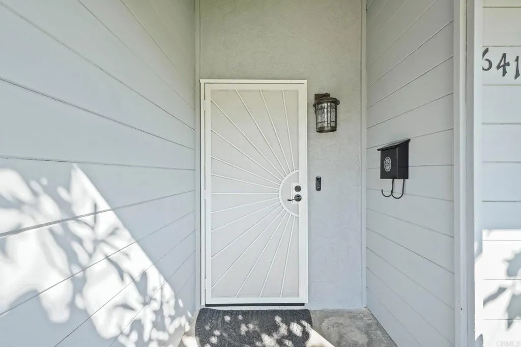 6415 Hayward Way
