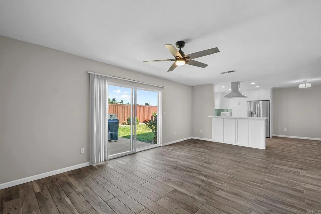 6415 Hayward Way