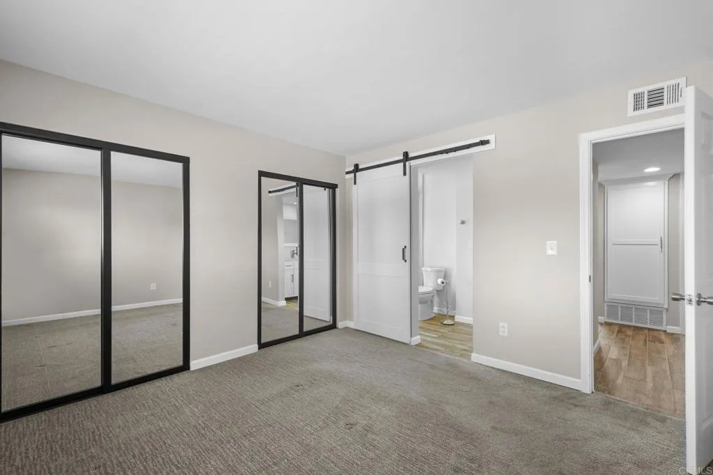 6415 Hayward Way