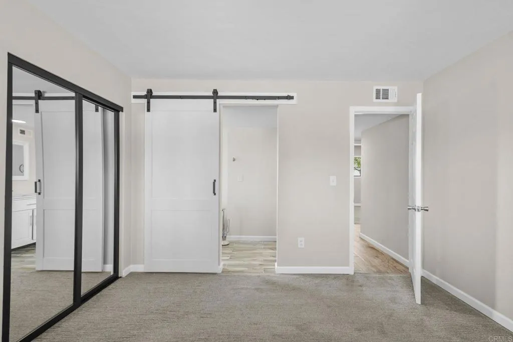 6415 Hayward Way