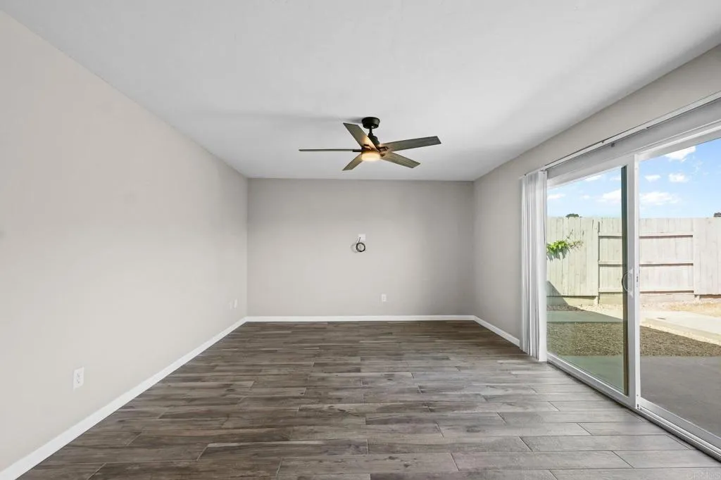 6415 Hayward Way