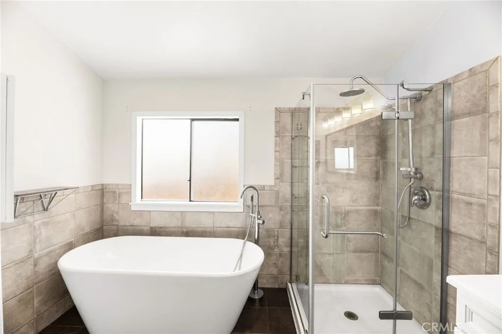 33422 Harvest Way East