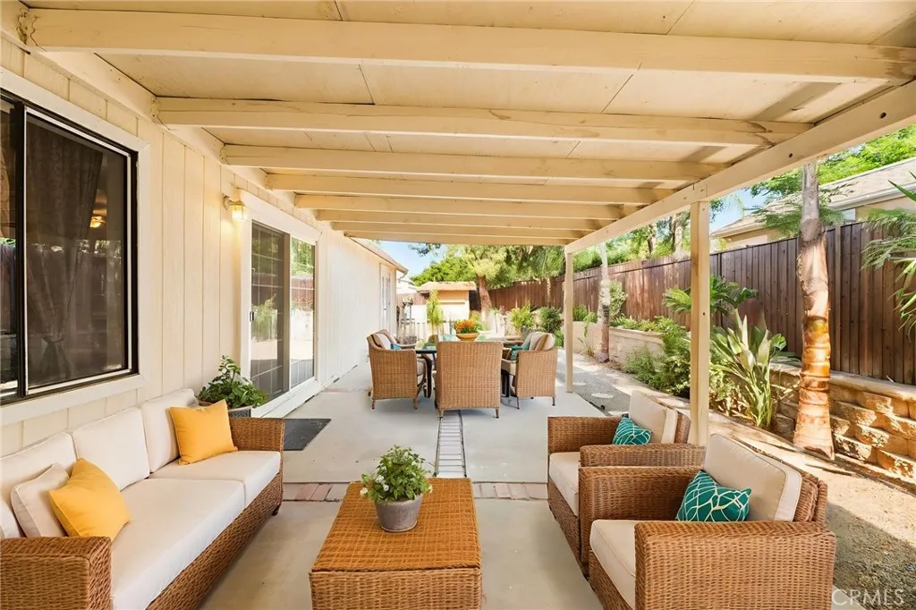 33422 Harvest Way East