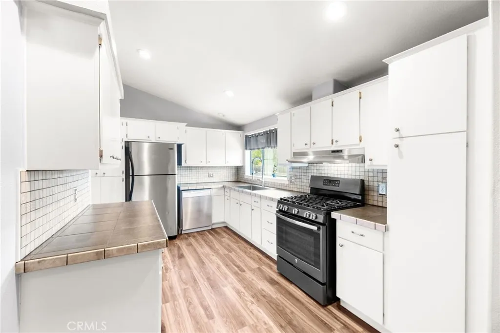 33422 Harvest Way East