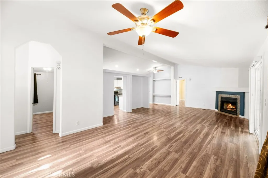 33422 Harvest Way East