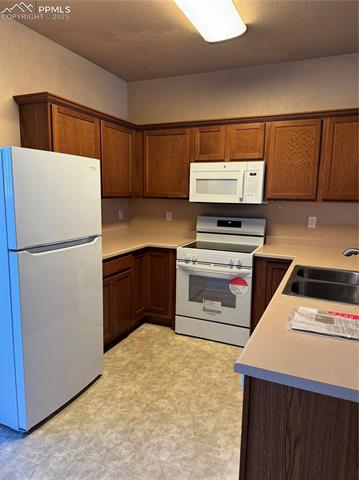 9395 TRAILSIDE View 1