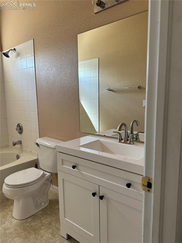 9395 TRAILSIDE View 1