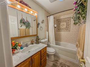 5365 Fiesta Lane