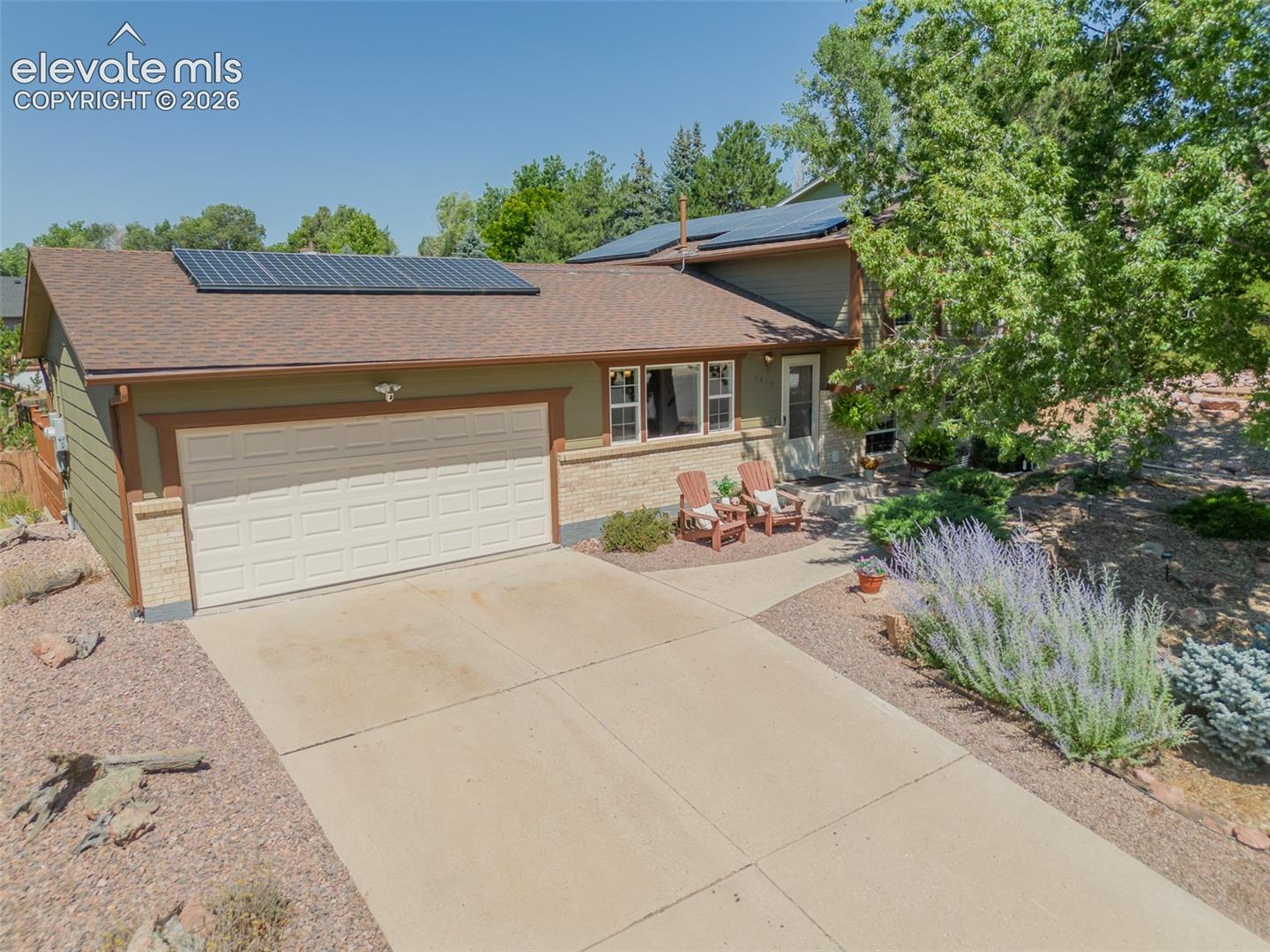 6870 Riverwood Lane