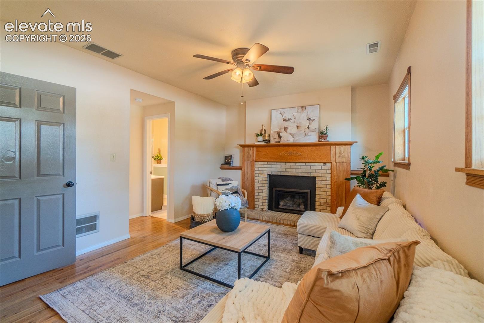 6870 Riverwood Lane