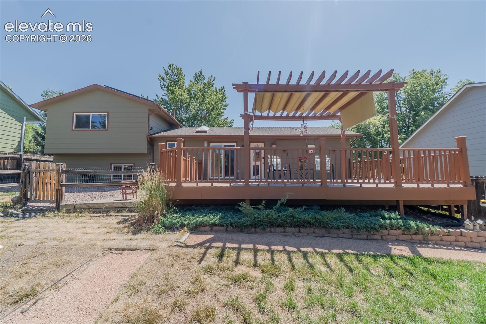 6870 Riverwood Lane