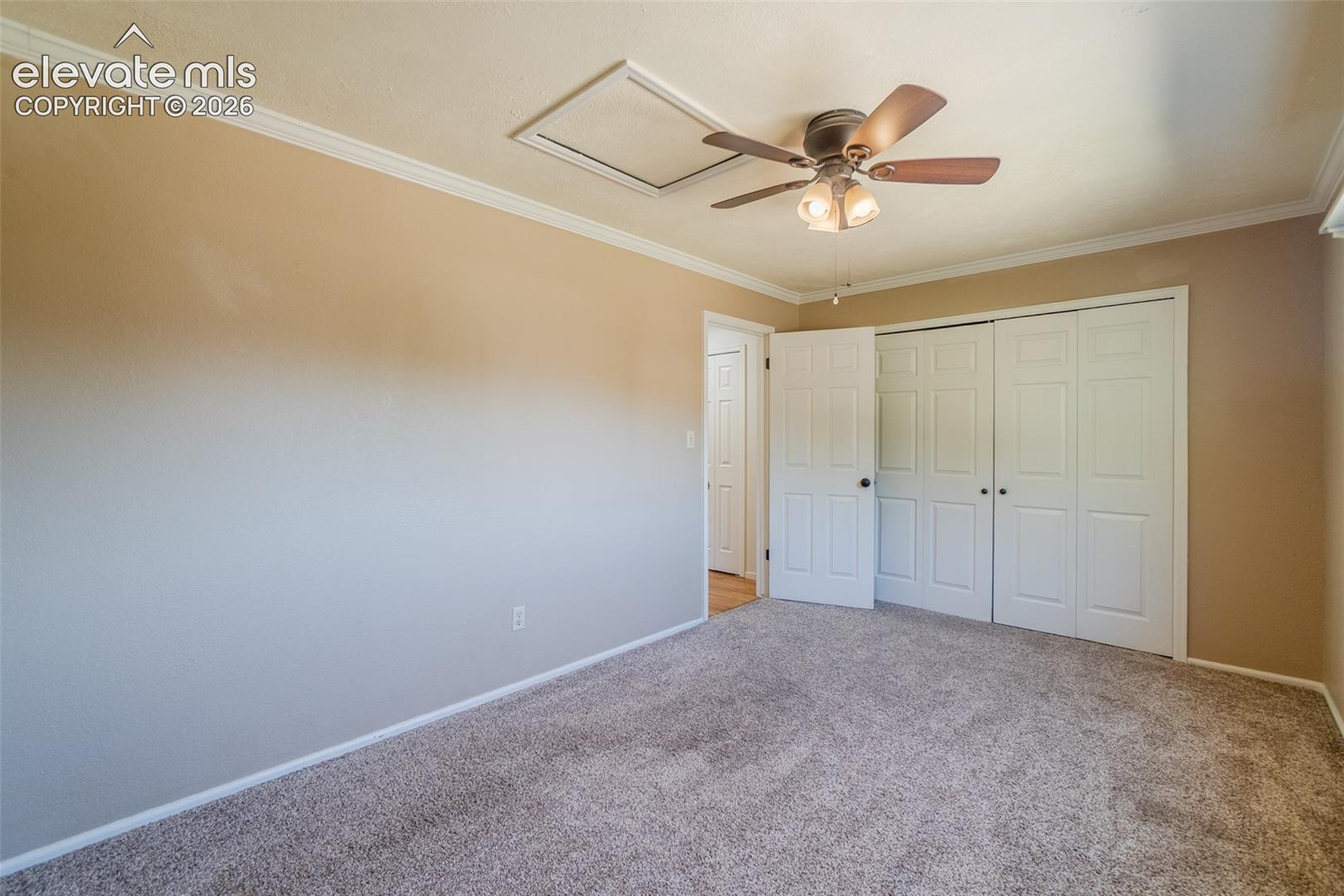 6870 Riverwood Lane