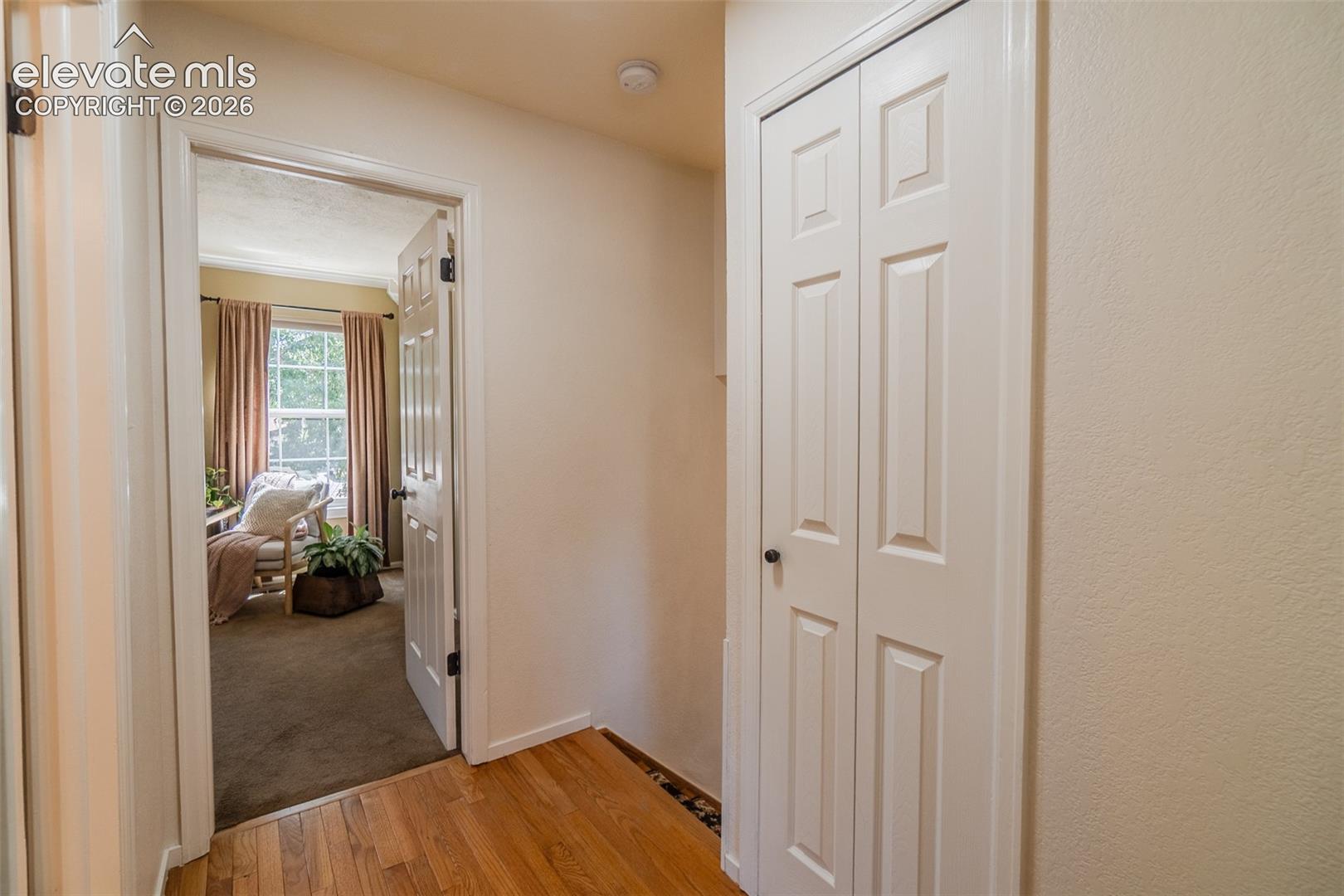 6870 Riverwood Lane