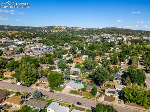 2915 Pennsylvania Avenue