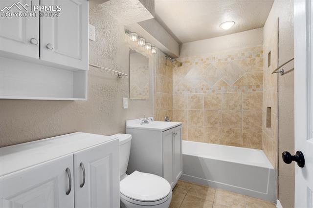 2915 Pennsylvania Avenue