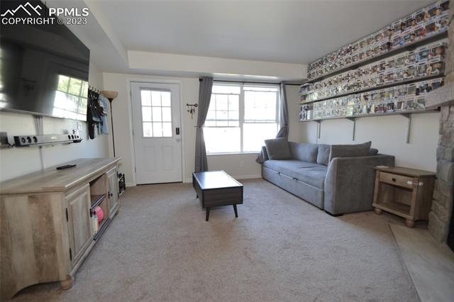 4262 Charleston Drive