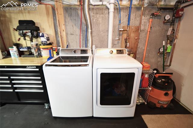 4262 Charleston Drive