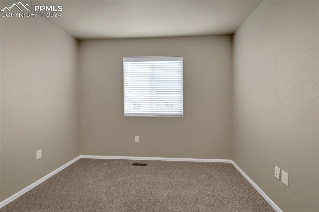 1825 Sandtoft Heights