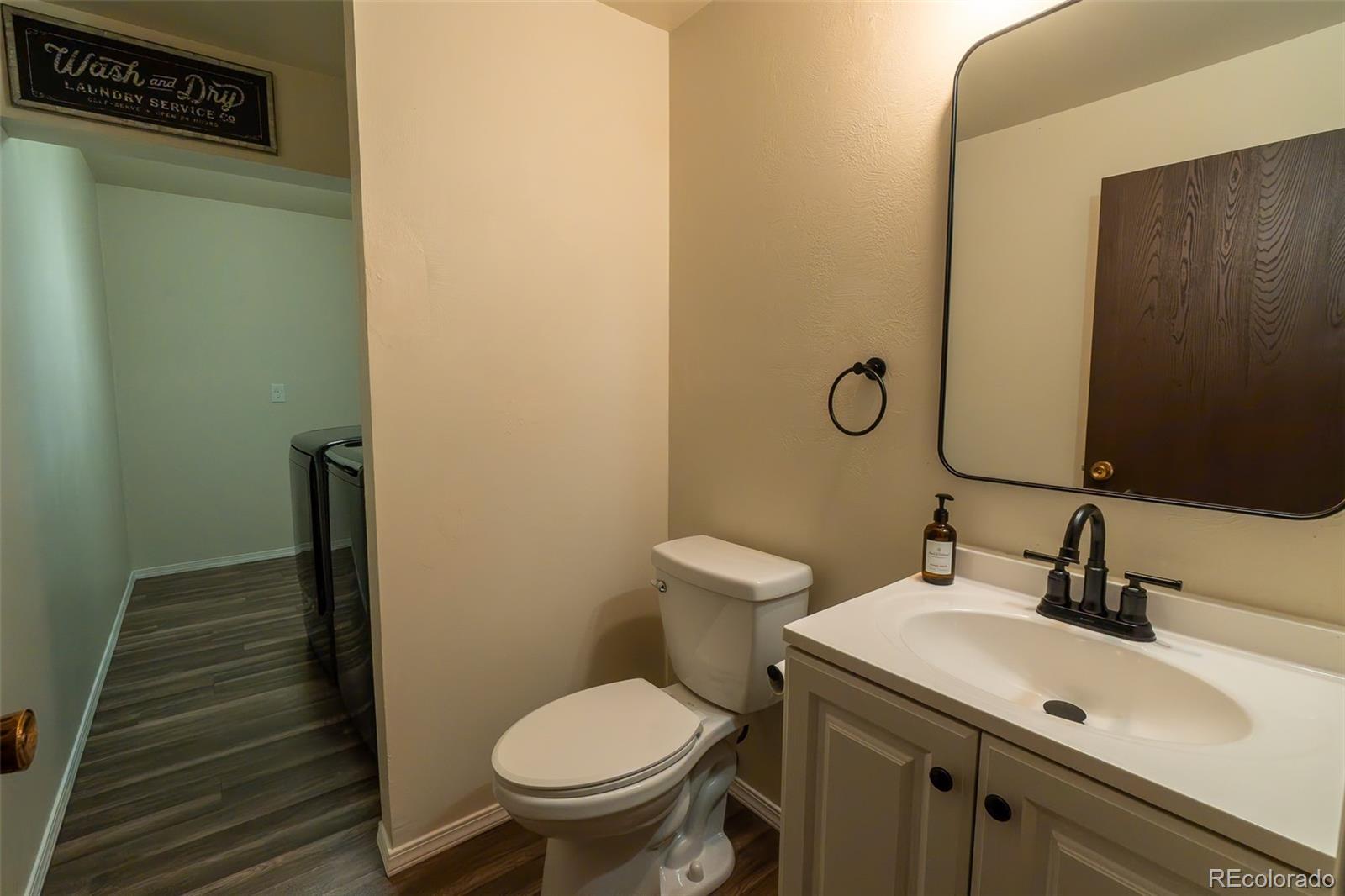 5233 Smokehouse Lane