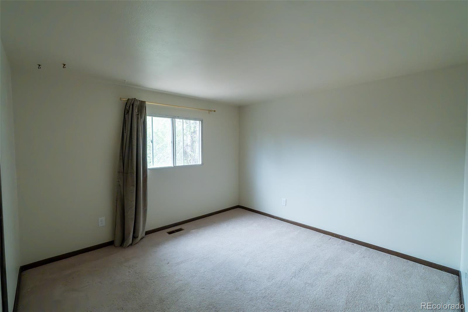 5233 Smokehouse Lane