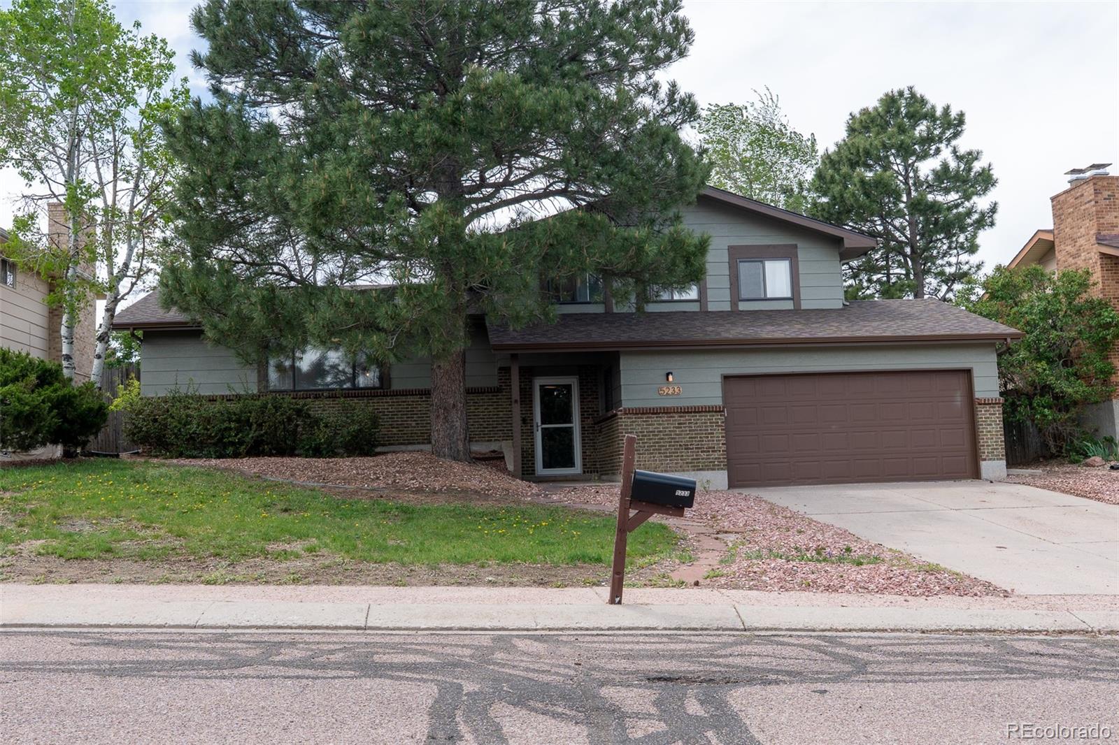 5233 Smokehouse Lane