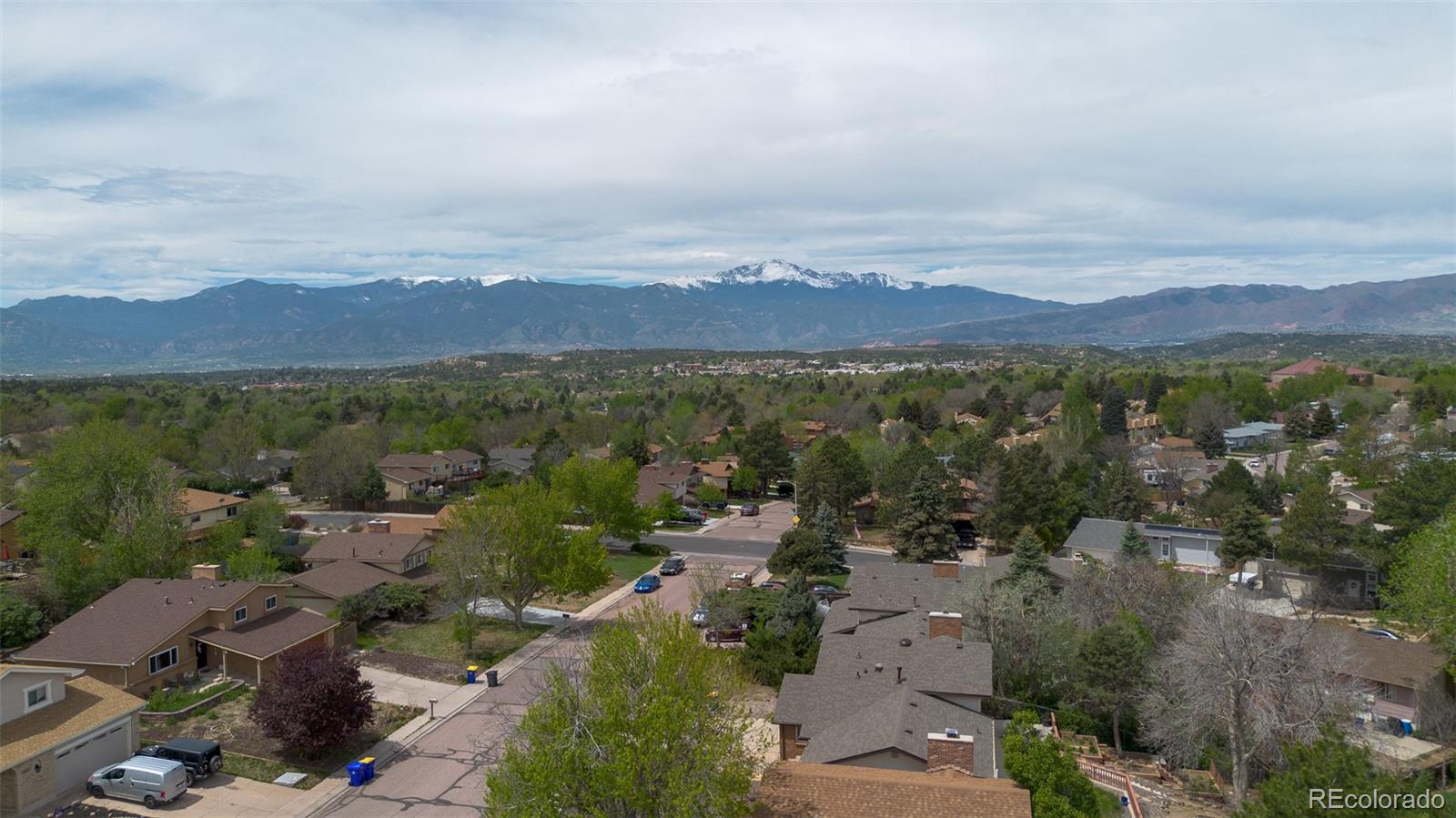 5233 Smokehouse Lane