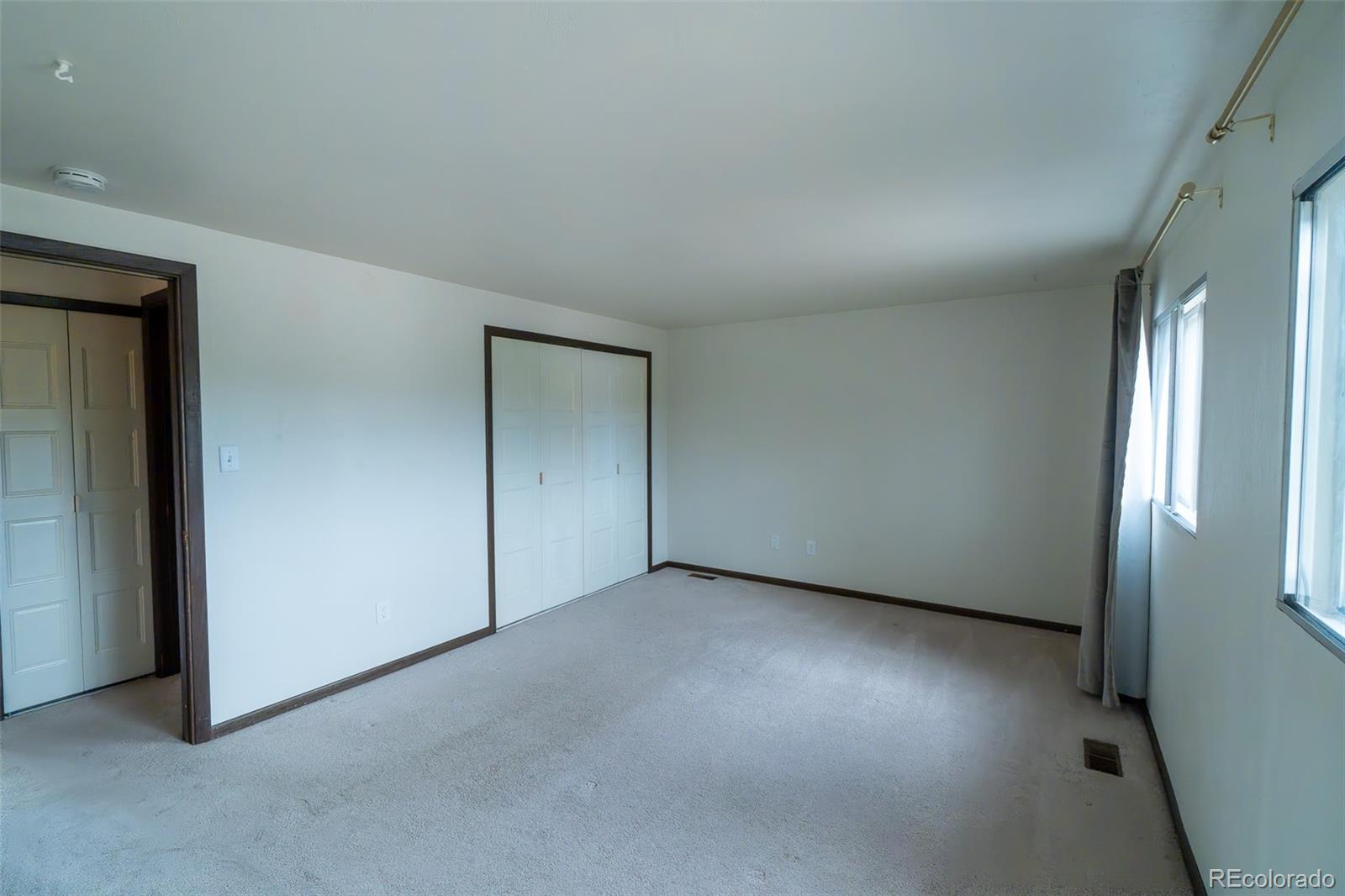 5233 Smokehouse Lane