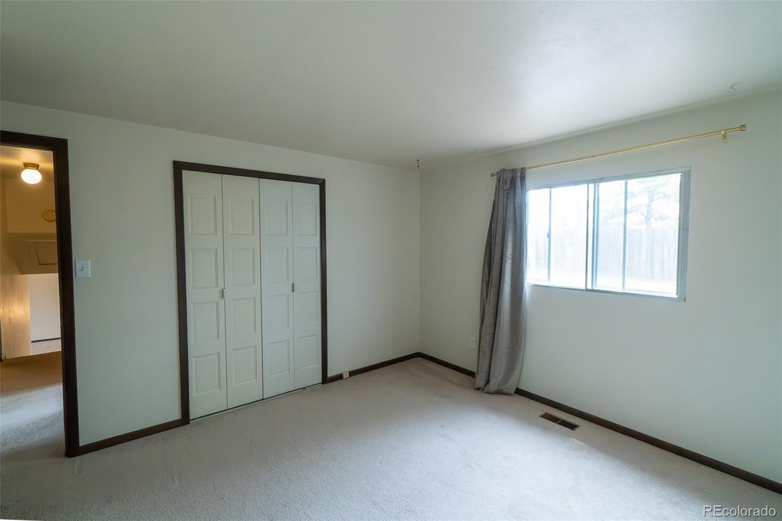 5233 Smokehouse Lane