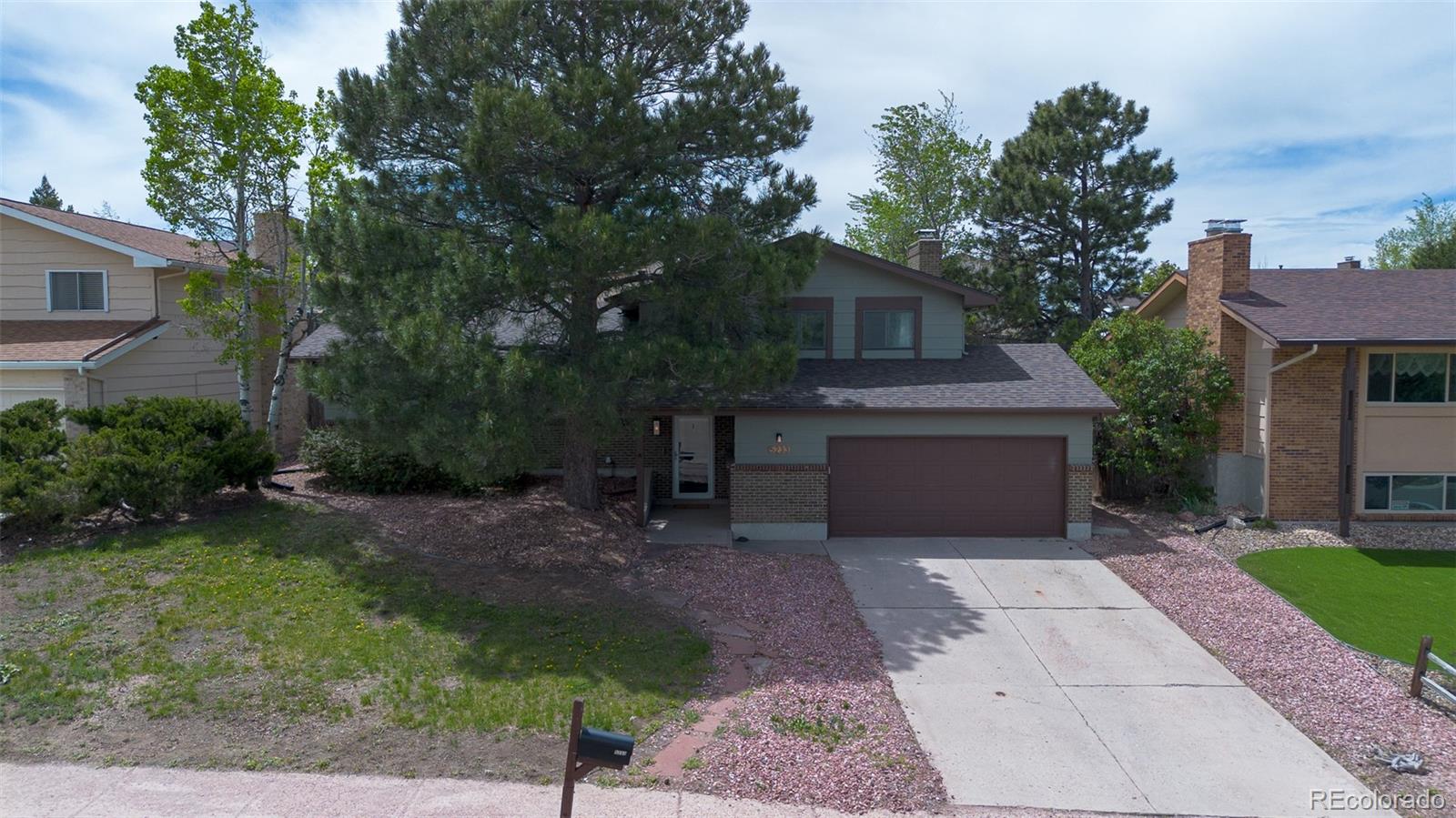 5233 Smokehouse Lane