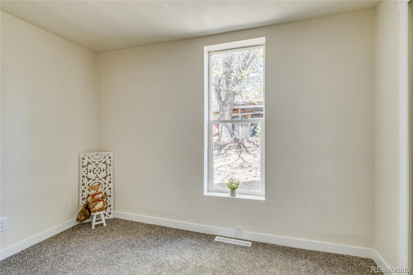 615 N Hancock Avenue