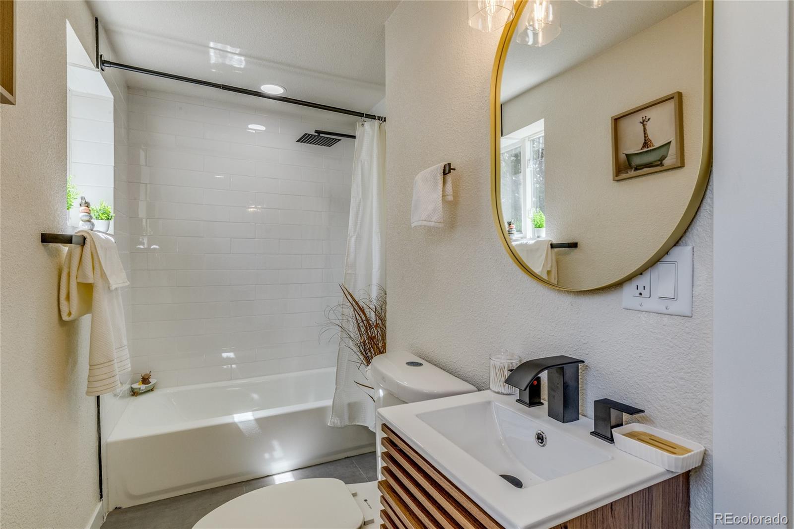 615 N Hancock Avenue