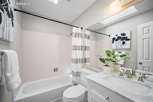 7849 Peninsula Drive