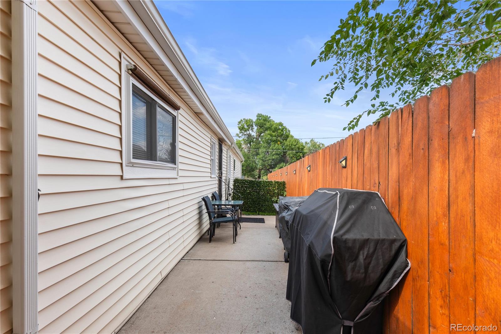 11708 W Katherine Avenue